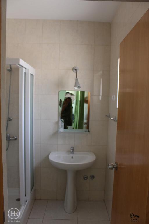Koupelna v ubytování Hotel Roterdão "Under New Management"