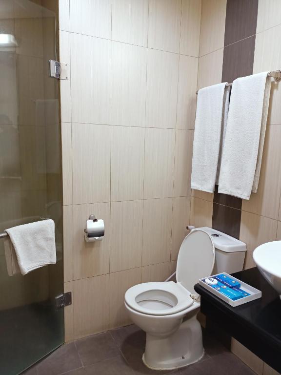 Days Hotel & Suites by Wyndham Jakarta Airport - Habitación Gemela De Lujo