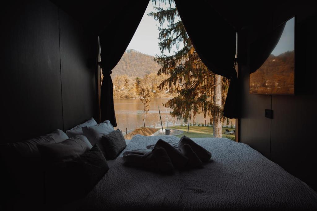 Postel nebo postele na pokoji v ubytování Luxury glamping Chocolate village