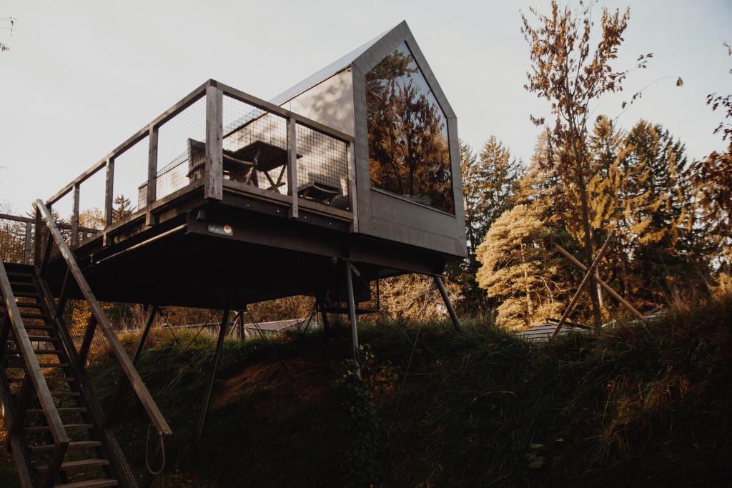 Luxury glamping Chocolate village - Apartment With Balcony