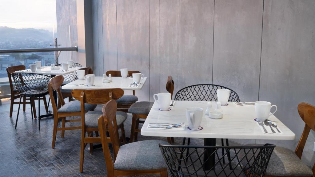 Restaurace v ubytování FOX Lite Hotel Samarinda