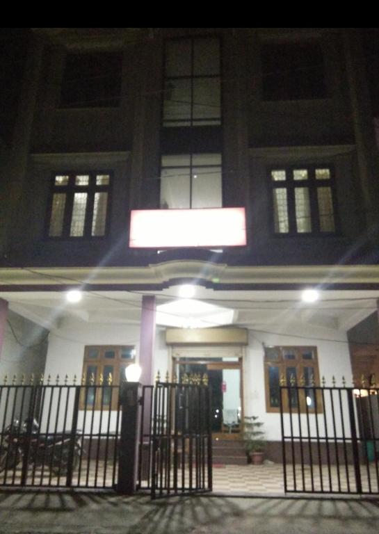 Narendra Guest House, Varanasi, India