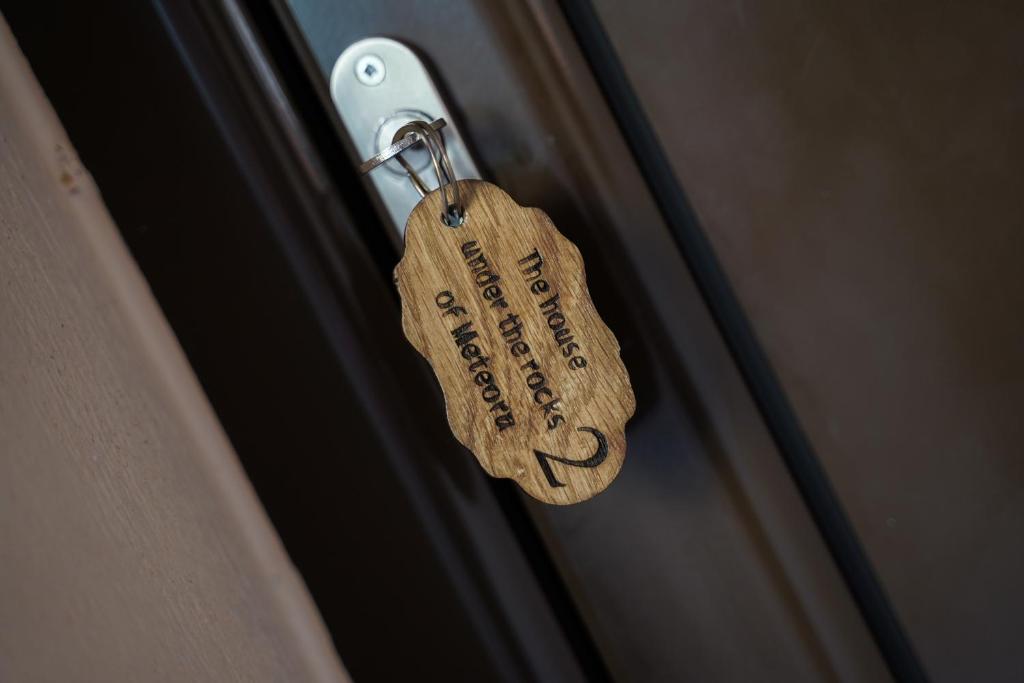 The house under the rocks of Meteora 2 - 16