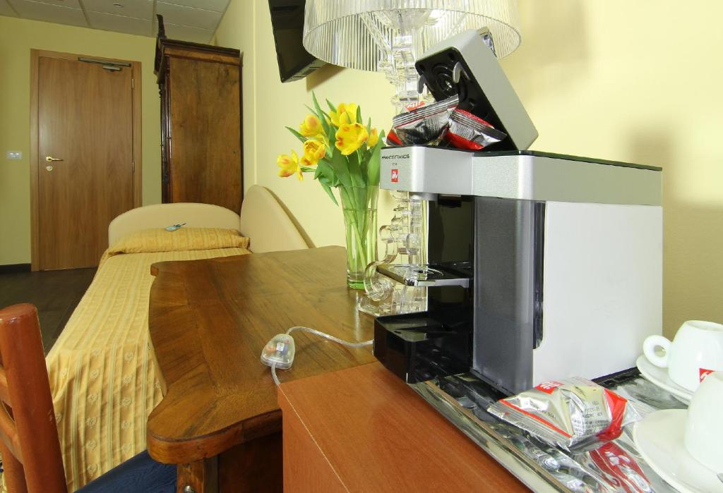 Kuchyň nebo kuchyňský kout v ubytování Albergo Al Viale