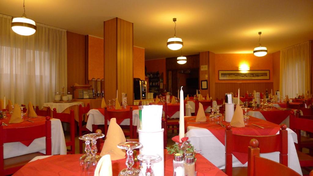 Restaurace v ubytování Hotel La Lanterna