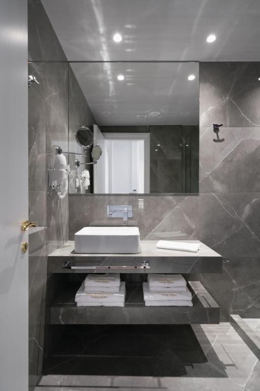 Praxitelous Luxury Suites - Resim 39