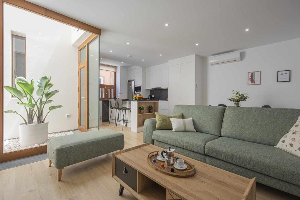 Posezení v ubytování Los Adelantados El Patio Live Canarias