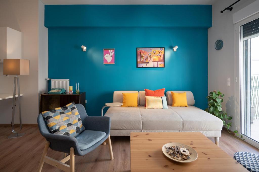 A seating area at Exclusive apartment in the heart of Athens