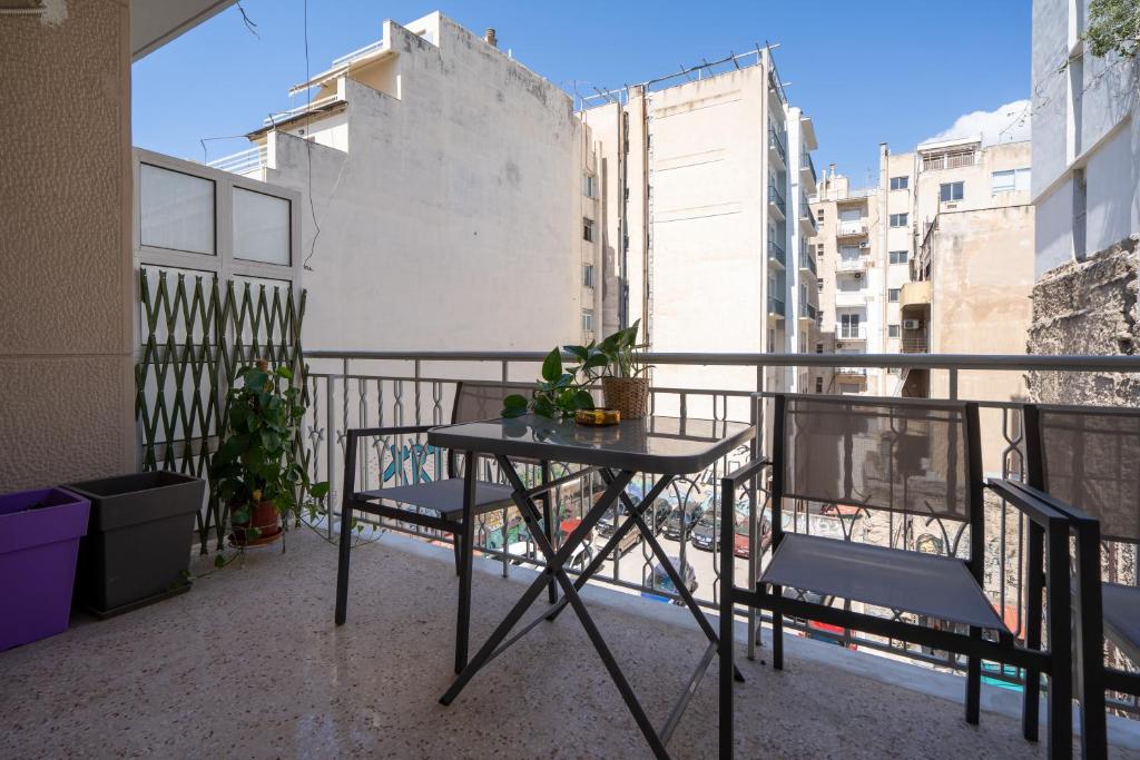 Balkon lub taras w obiekcie Exclusive apartment in the heart of Athens