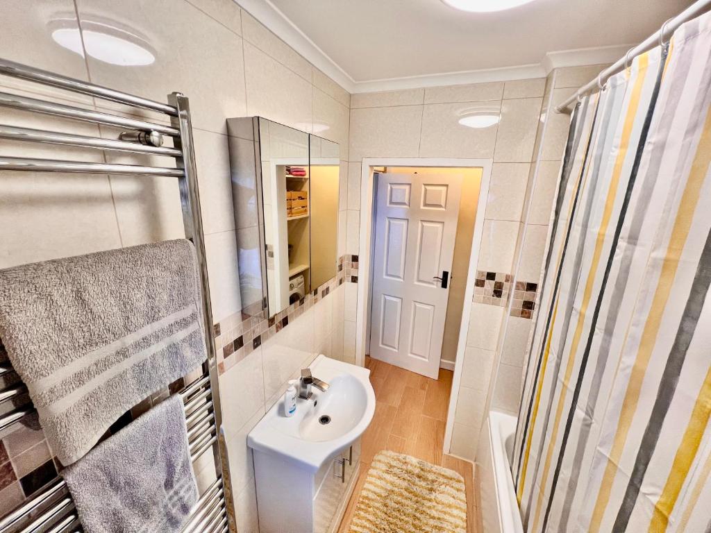 Vannituba majutusasutuses Guest House Rooms Birmingham