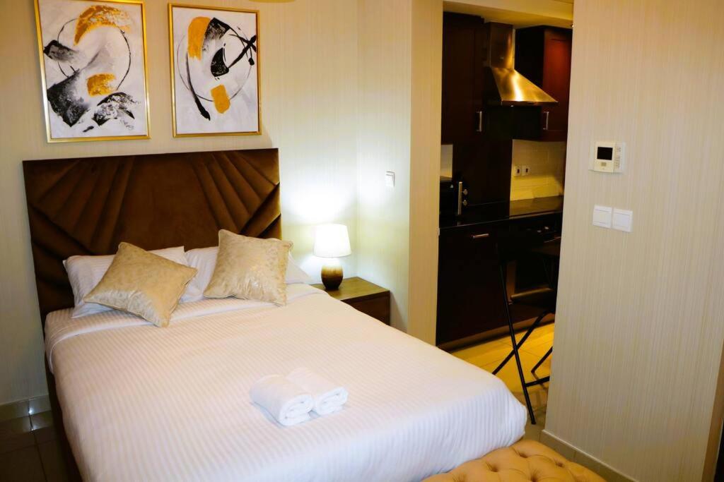 Cleopatra 29 Boulevard – Downtown