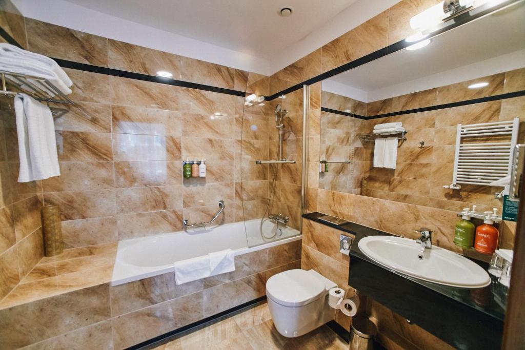 Holiday Inn Krakow City Centre by IHG - One-Bedroom Suite