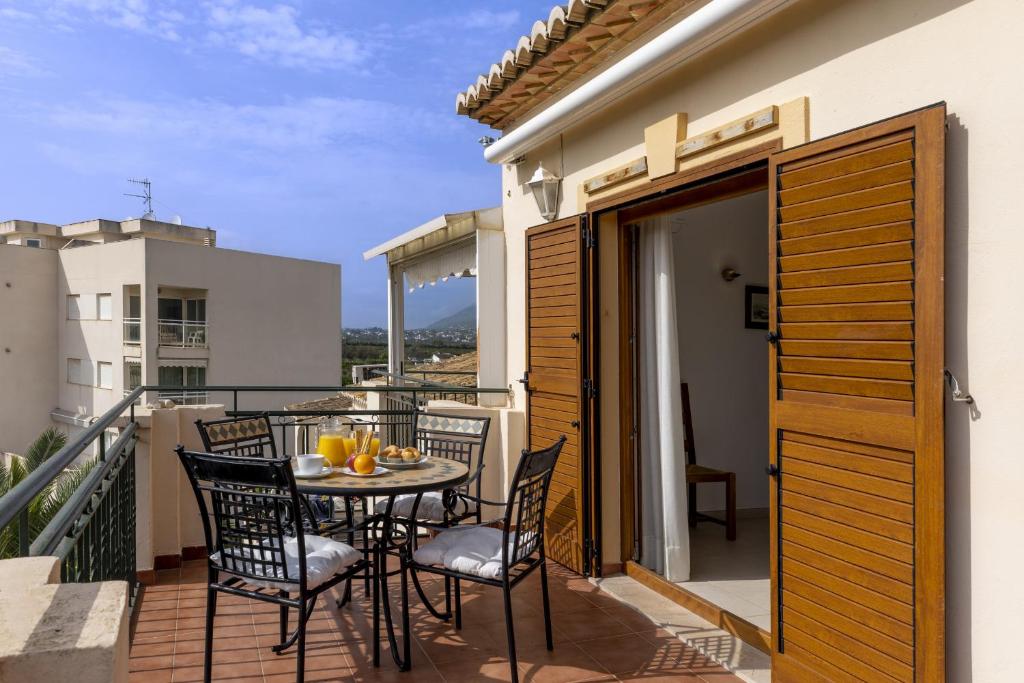 Balkón nebo terasa v ubytování La Isla Penthouse