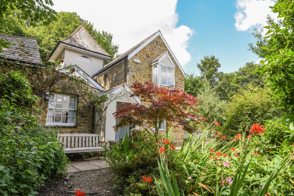 Greystones Cottage, Chideock (updated prices 2024)