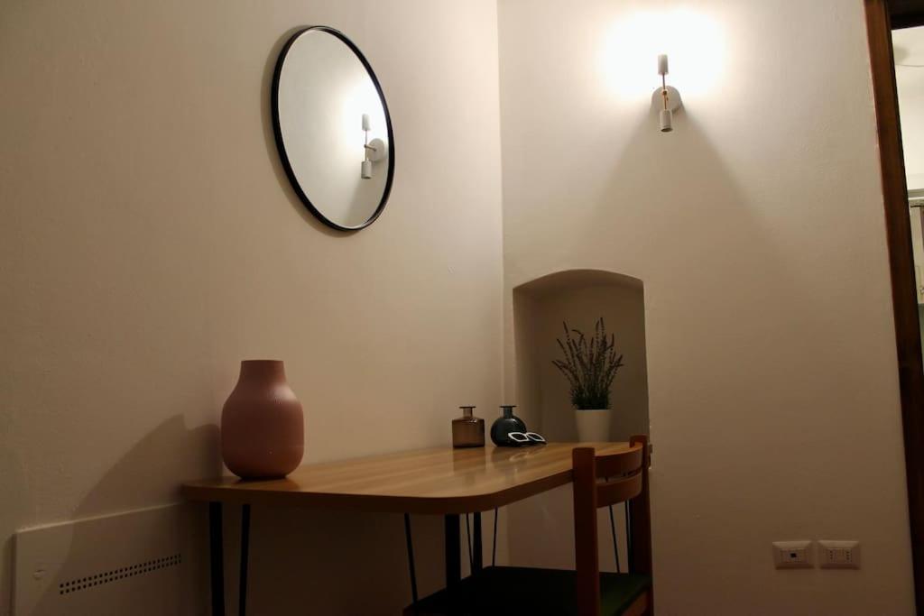 Zdjęcie z galerii obiektu Cute Apartment Near Santa Croce we Florencji