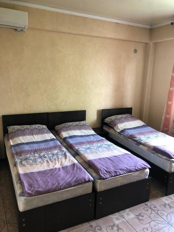 Adilet Fatima Guest House - 私人浴室的家庭房