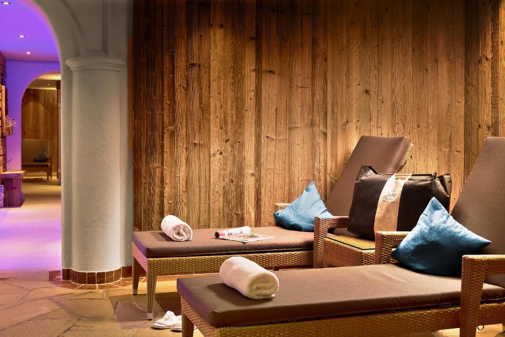 Posezení v ubytování Sporthotel Ellmau in Tirol