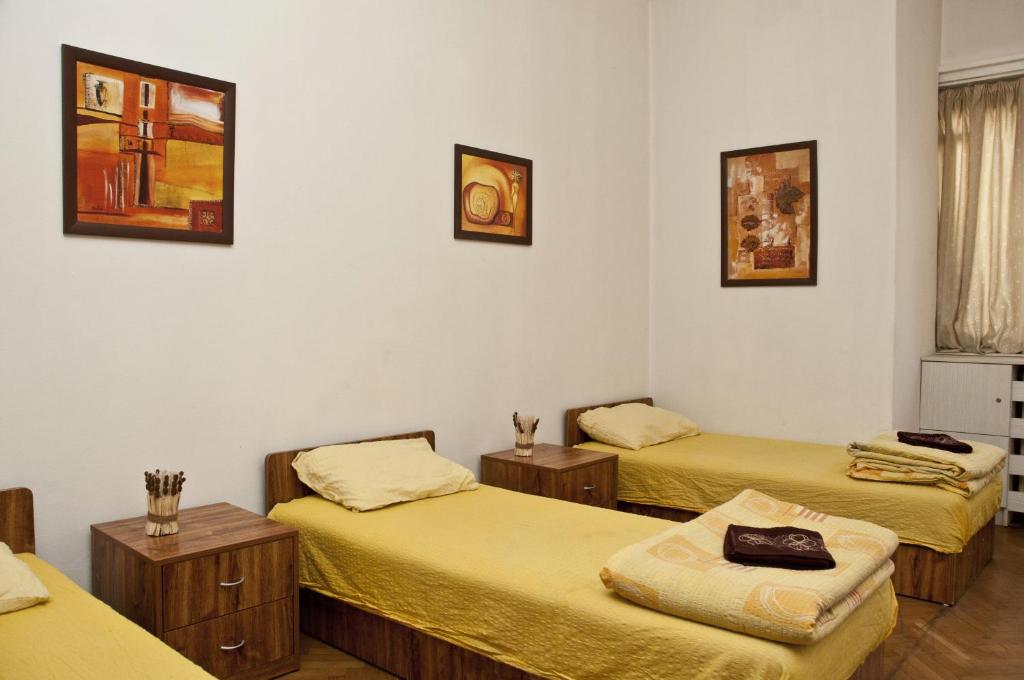 Postel nebo postele na pokoji v ubytování Hostel Mostel Sofia