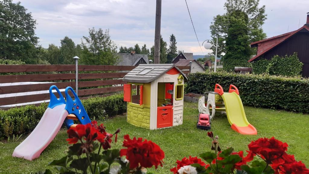 Herní místnost nebo prostor pro děti v ubytování Resort Abertham - penzion Ellen