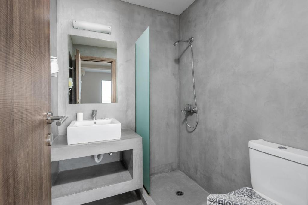 A bathroom at Afandou Blu
