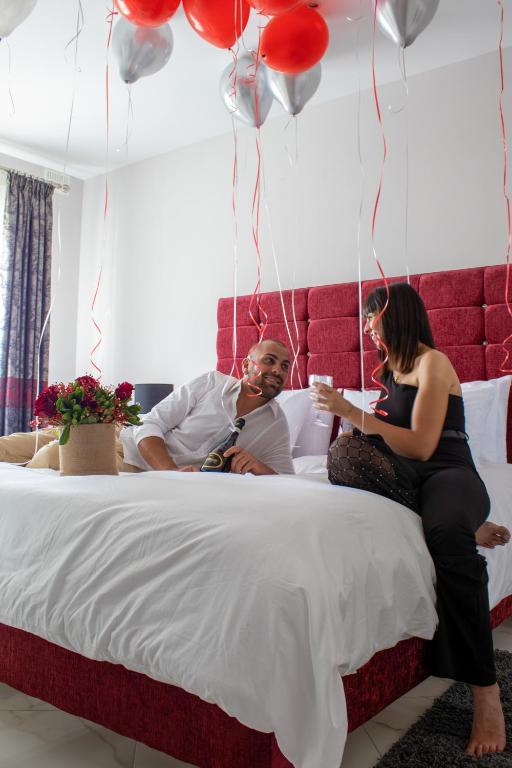 100 Boutique Living - 8