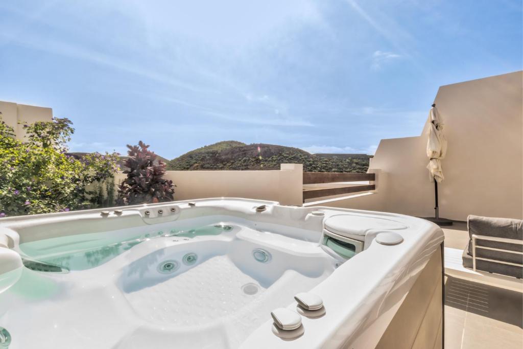 Photo inspiration: Fresh Look at Jardines Acoran 3 2 Penthouse Natural Reserve View Jacuzzi Palm