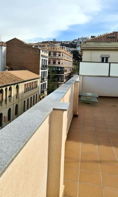 A balcony or terrace at Ático dúplex Gran Vía Granada