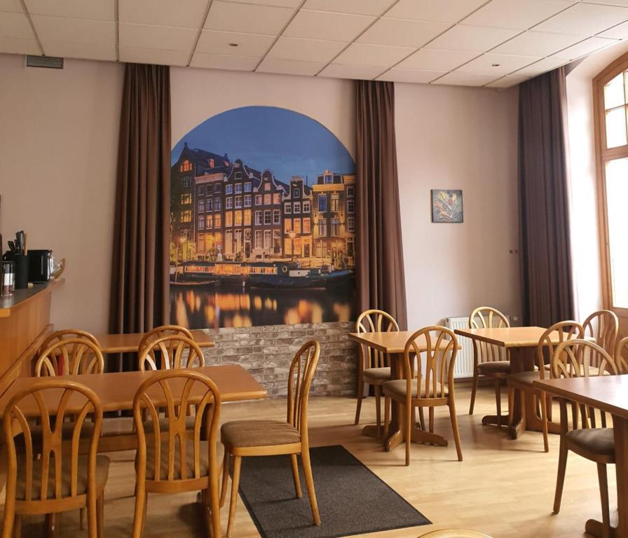 Gasthaus Pension DÖRENKRUG - Restaurant - Eenpersoonskamer Met Badkamer
