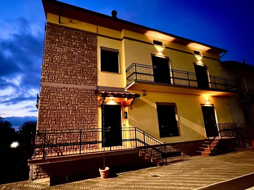 Budova, v ktorej sa apartmán nachádza