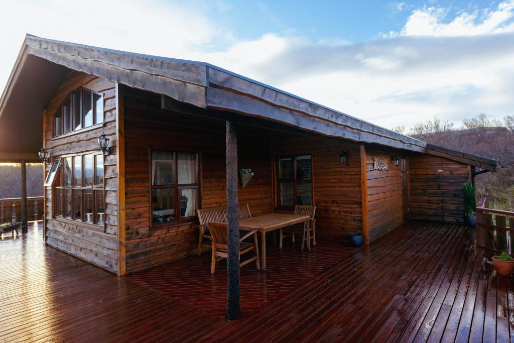 Balkón nebo terasa v ubytování Stunning Cabin with Breathtaking Views!
