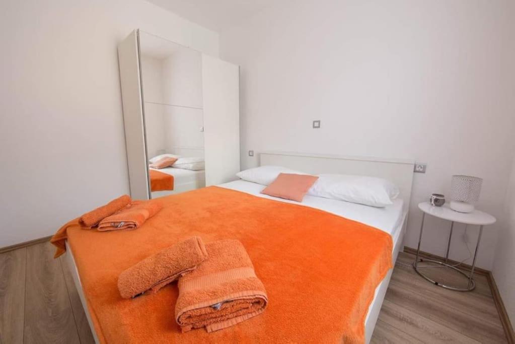 Fotografia z galérie ubytovania Villa La Famiglia with private heated pool v destinácii Podstrana