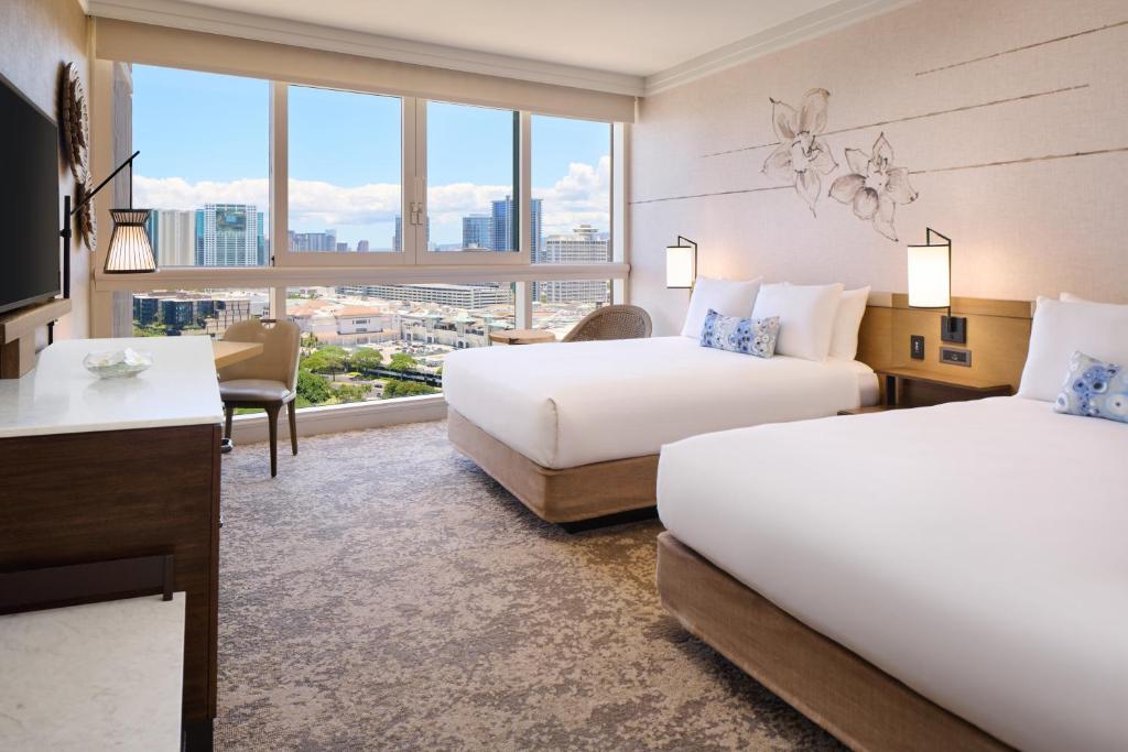 Prince Waikiki - Ocean View Room - 2 Queens