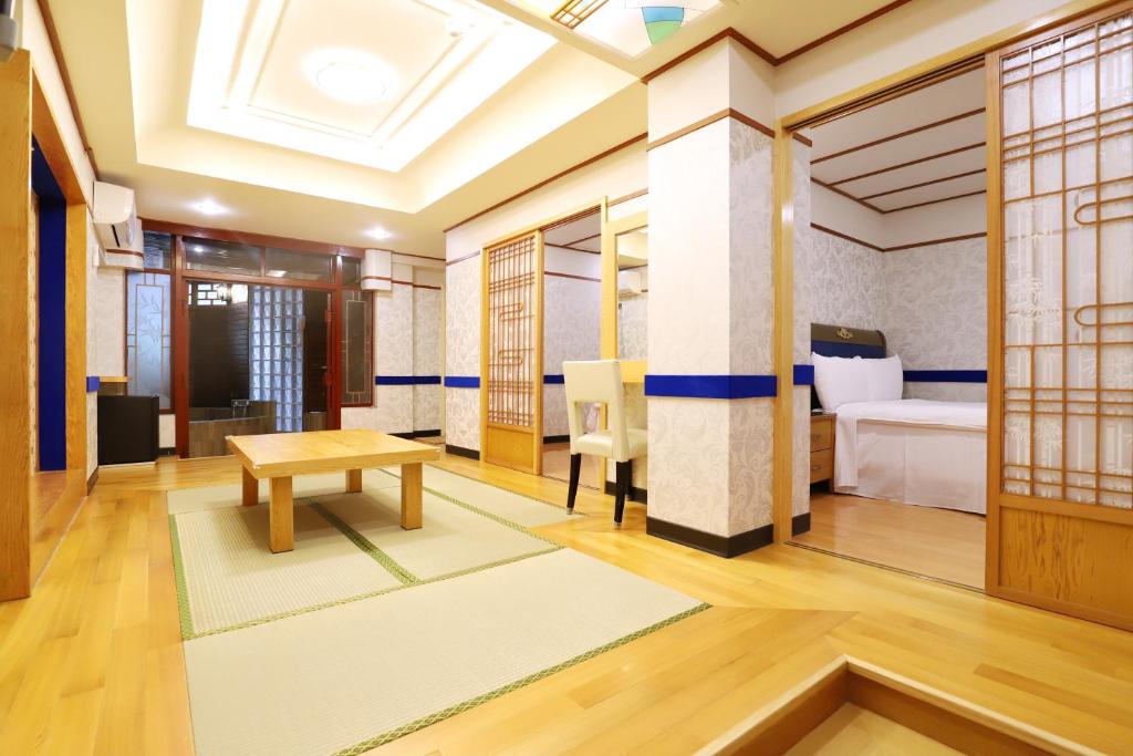 Fotografie z fotogalerie ubytování Phoenix Pavilion Hot Spring Hotel v destinaci Taipei