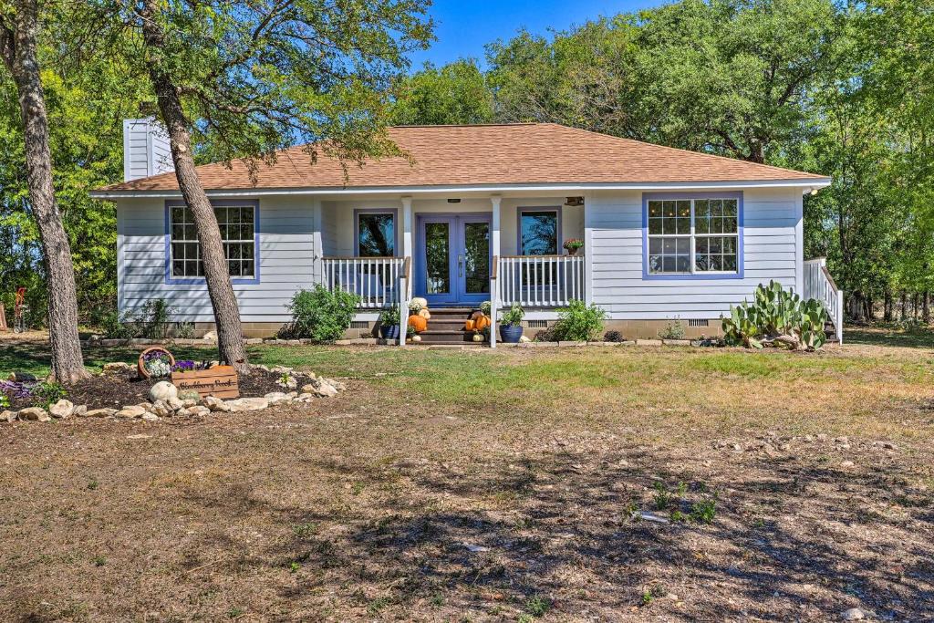 Blackberry Roost Home about 4 Mi to Downtown Salado, Salado (updated