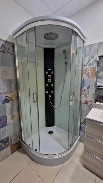 A bathroom at FRANK'S HOUSE