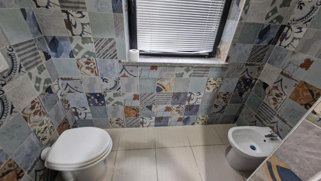 A bathroom at FRANK'S HOUSE