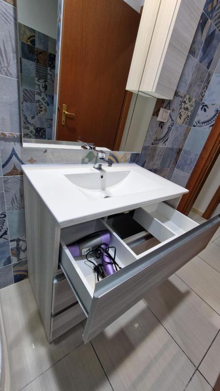 A bathroom at FRANK'S HOUSE