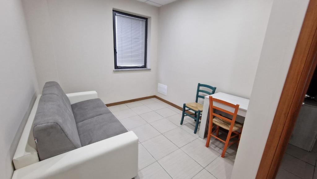 A seating area at FRANK'S HOUSE
