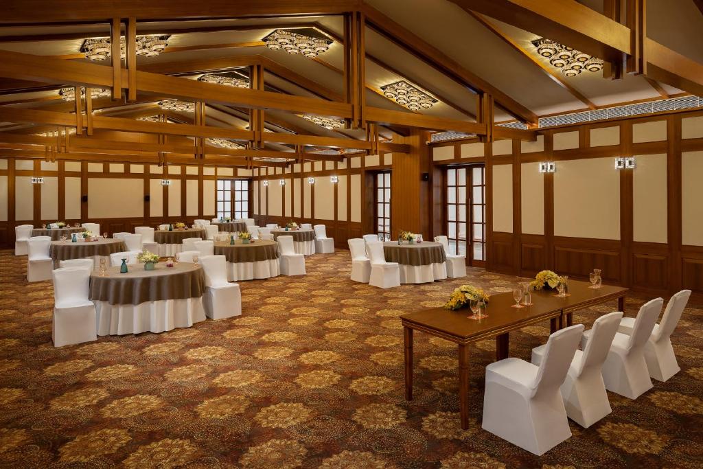Restaurace v ubytování Welcomhotel By ITC Hotels, Jim Corbett
