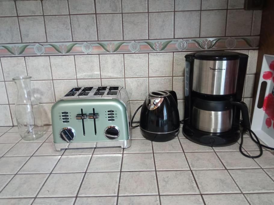 Kuchnia lub aneks kuchenny w obiekcie Gîte de la traverse, 2 à 6 personnes