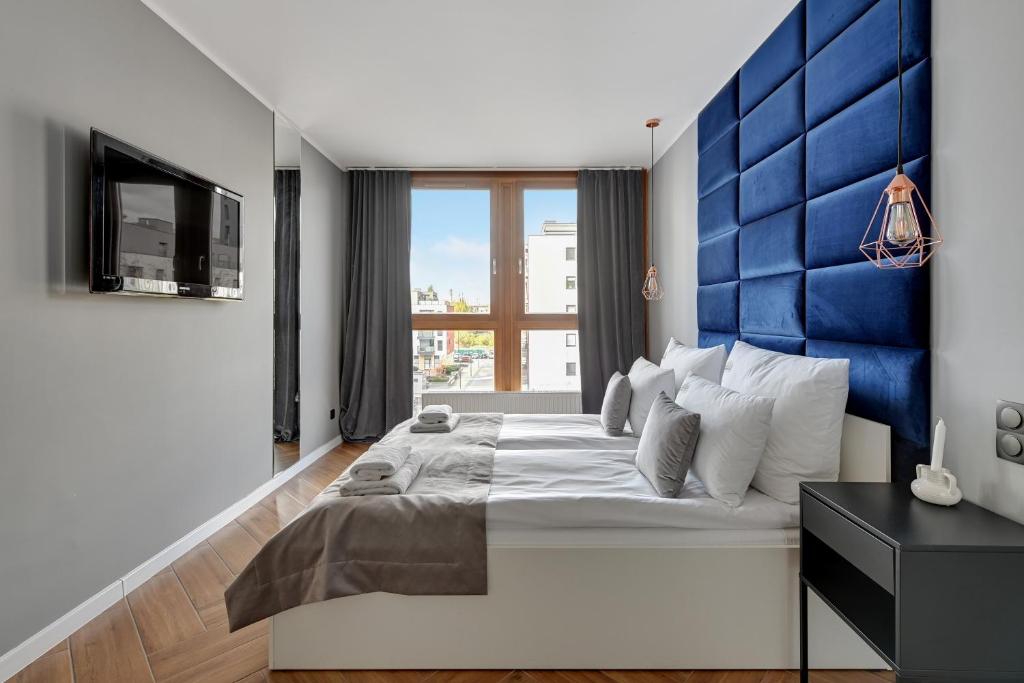 Downtown Apartments Aura - Riverside & Parking - Deluxe Suite