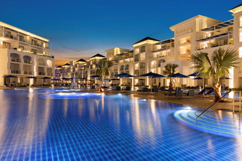 Bazén v ubytování Pickalbatros Blu Spa Resort - Adults Friendly 16 Years Plus- Ultra All-Inclusive nebo v jeho okolí
