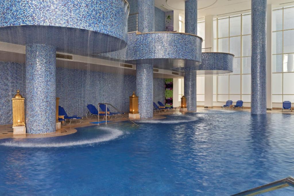 Bazén v ubytování Pickalbatros Blu Spa Resort - Adults Friendly 16 Years Plus- Ultra All-Inclusive nebo v jeho okolí