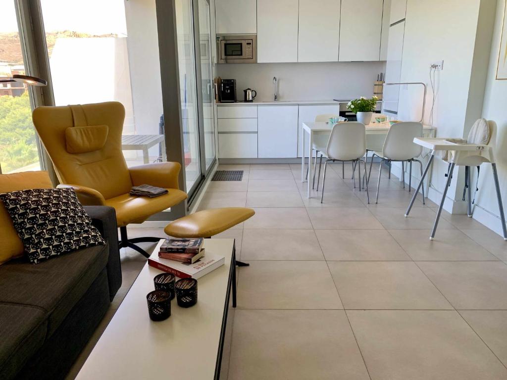 Kuchyň nebo kuchyňský kout v ubytování Penthouse with stunning sea views in Torrox