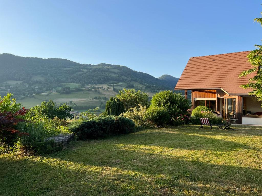 Zdjęcie z galerii obiektu Eco-Logis Mad'in Belledonne w mieście Theys