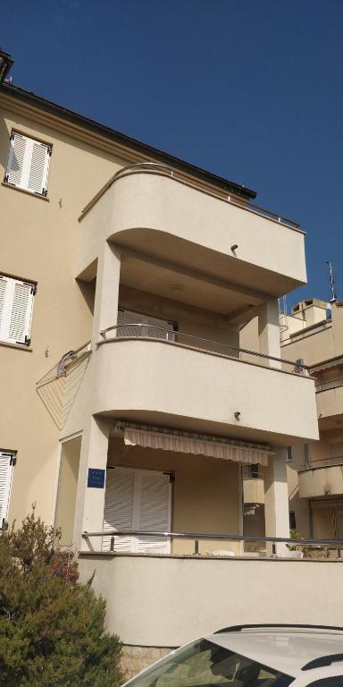 Zdjęcie z galerii obiektu Cosy apartment close to nature park Kamenjak w mieście Premantura
