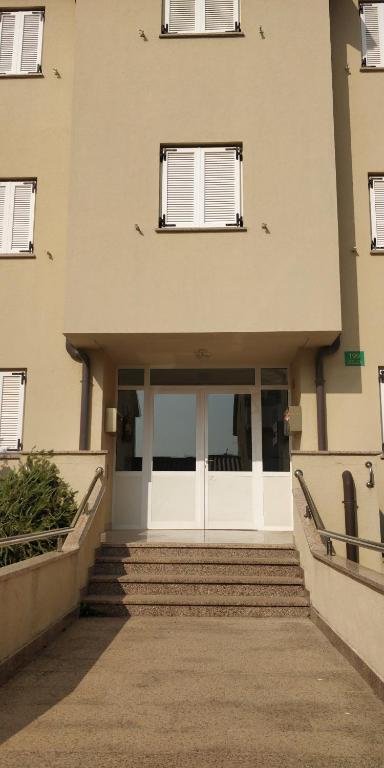 Zdjęcie z galerii obiektu Cosy apartment close to nature park Kamenjak w mieście Premantura