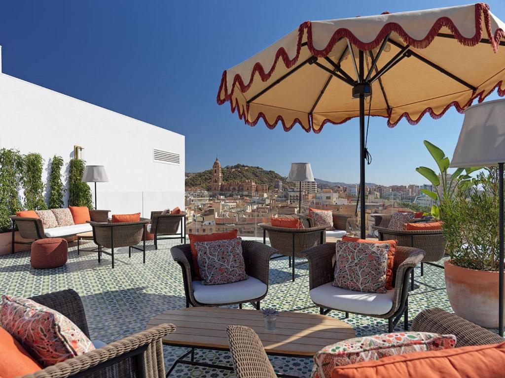 Część wypoczynkowa w obiekcie H10 Croma Málaga
