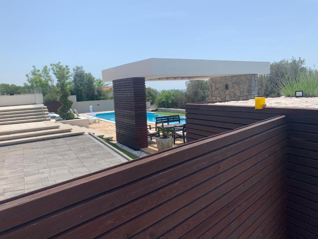 Basen w obiekcie Resort Villa Moses lub w pobliżu