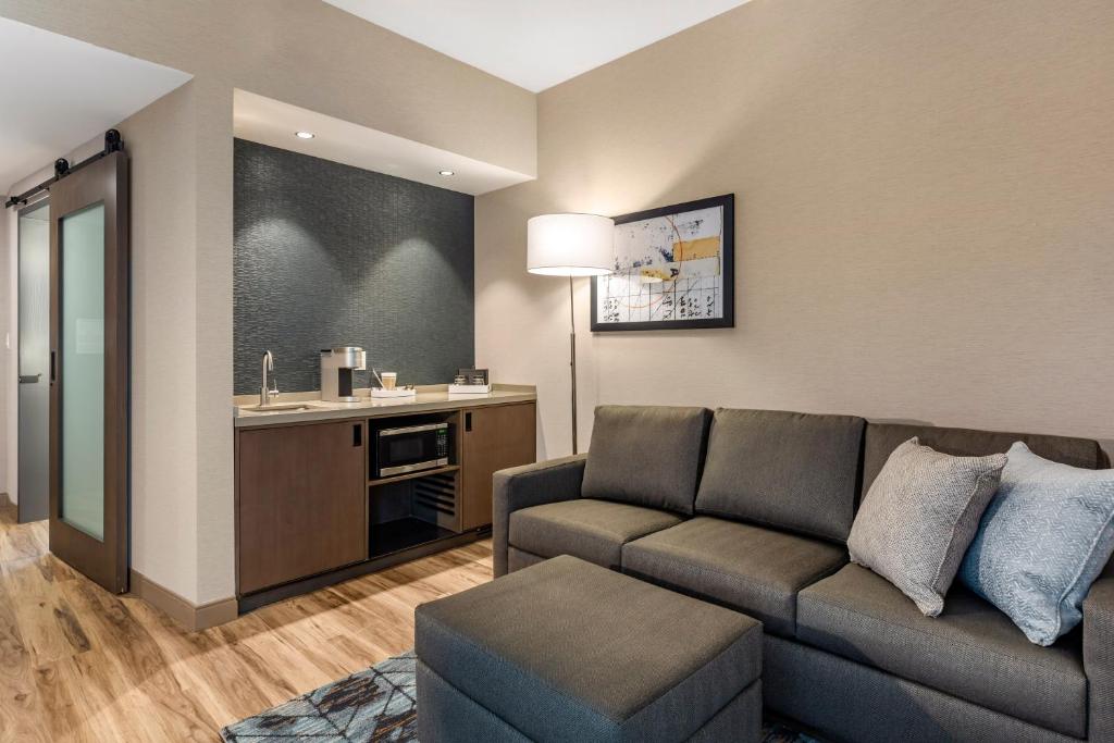 Cambria Hotel New Haven University Area - King Suite - Non Fumare